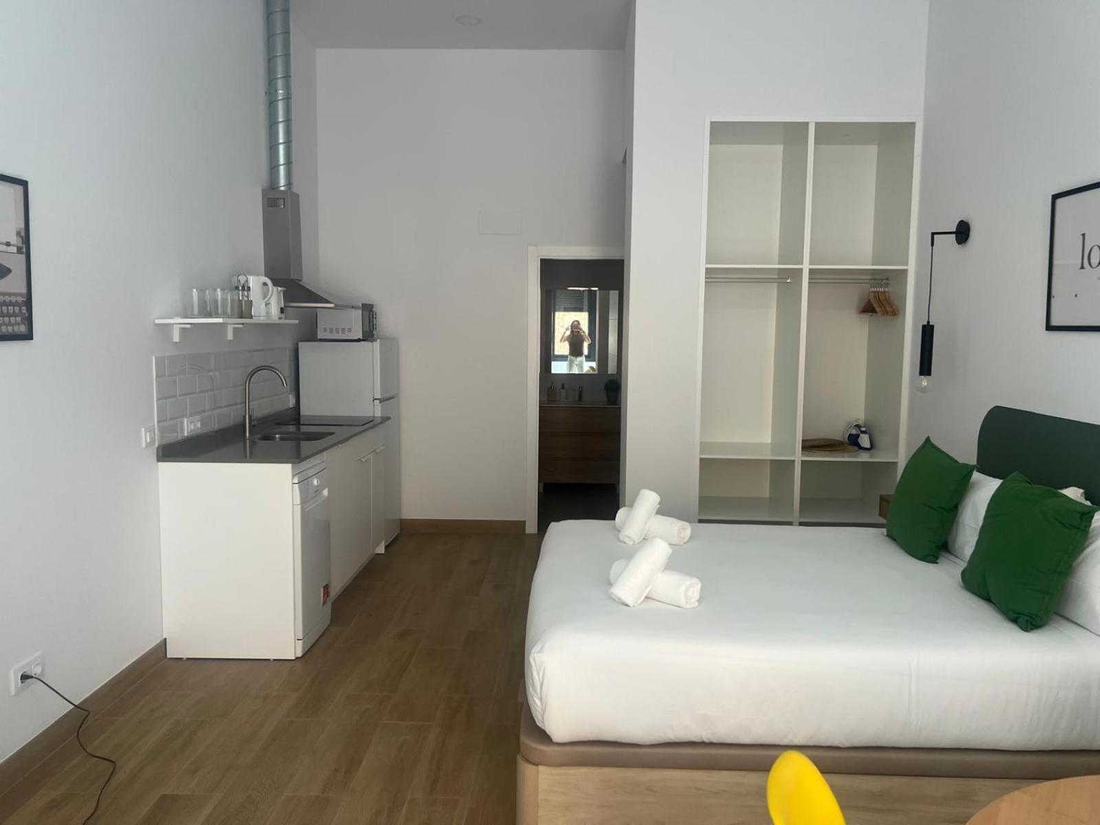 Triana Aparthotel *